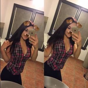 Meet your Posher, Vanessa